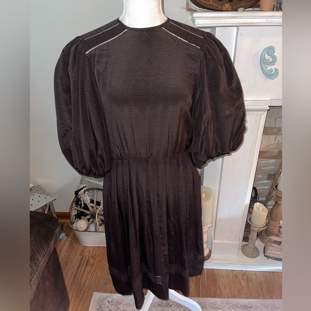 Albert Nipon vintage brown puffy sleeve dress with pockets!! 18 Pit to pit. - Picture 2 of 11